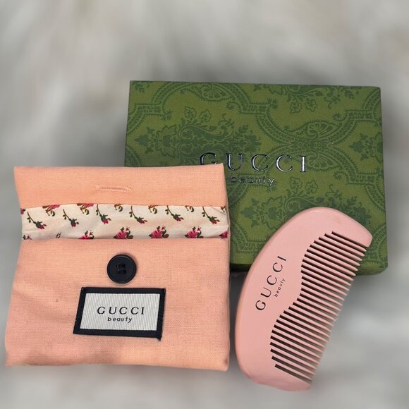 RARE Authentic Gucci Comb - Pink Beauty - New in box and pouch - Picture 2 of 3